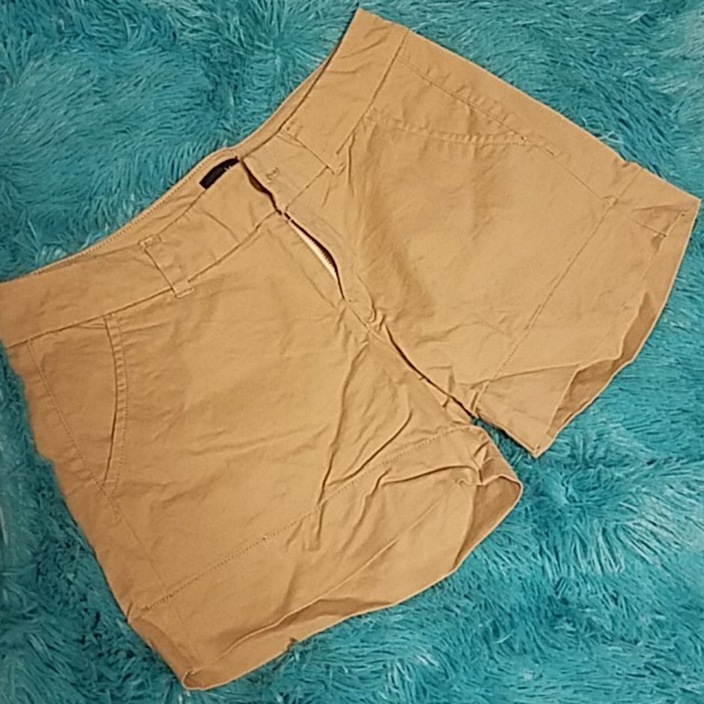 American eagle midi stretch shorts